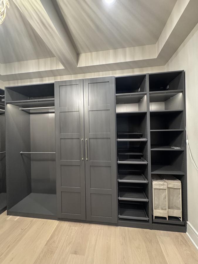 Built-in wardrobe interior storage